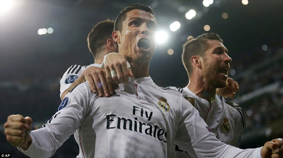 Niềm vui của các cầu thủ Real Madrid.