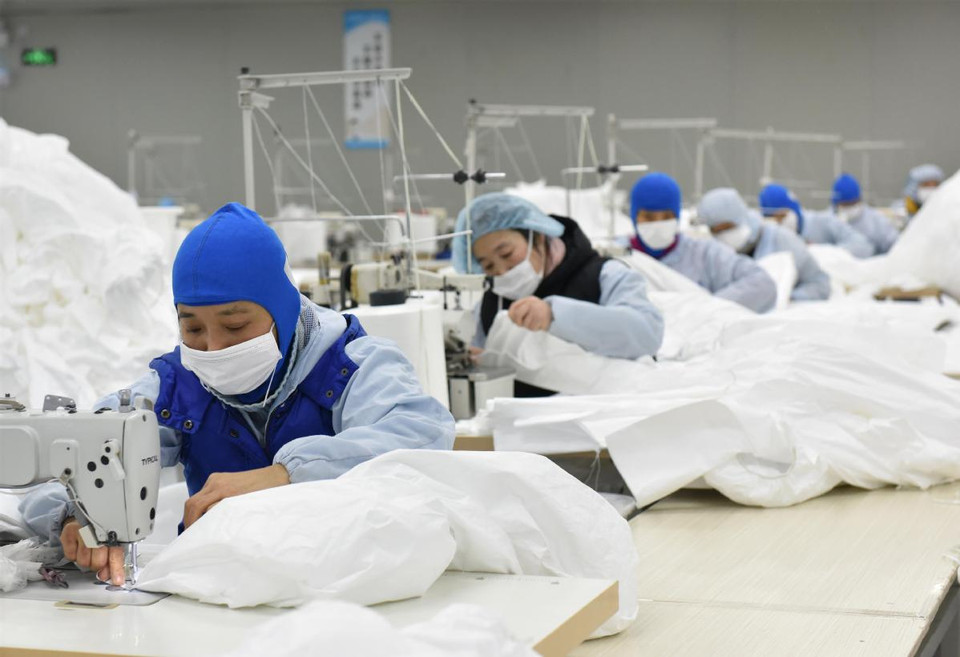 Công nhân công ty dệt may ở Nam Thông, Giang Tô, Trung Quốc. (Nguồn: ASIA NEWS)