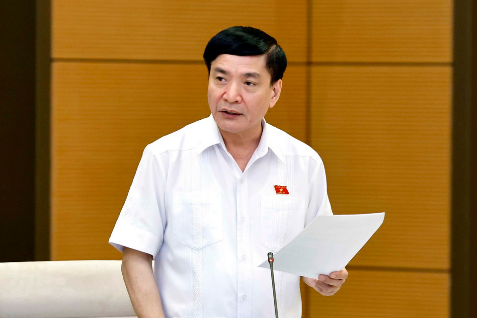 Tổng thư ký Quốc hội, Chủ nhiệm Văn phòng Quốc hội Bùi Văn Cường phát biểu. (Ảnh: Doãn Tấn/TTXVN)