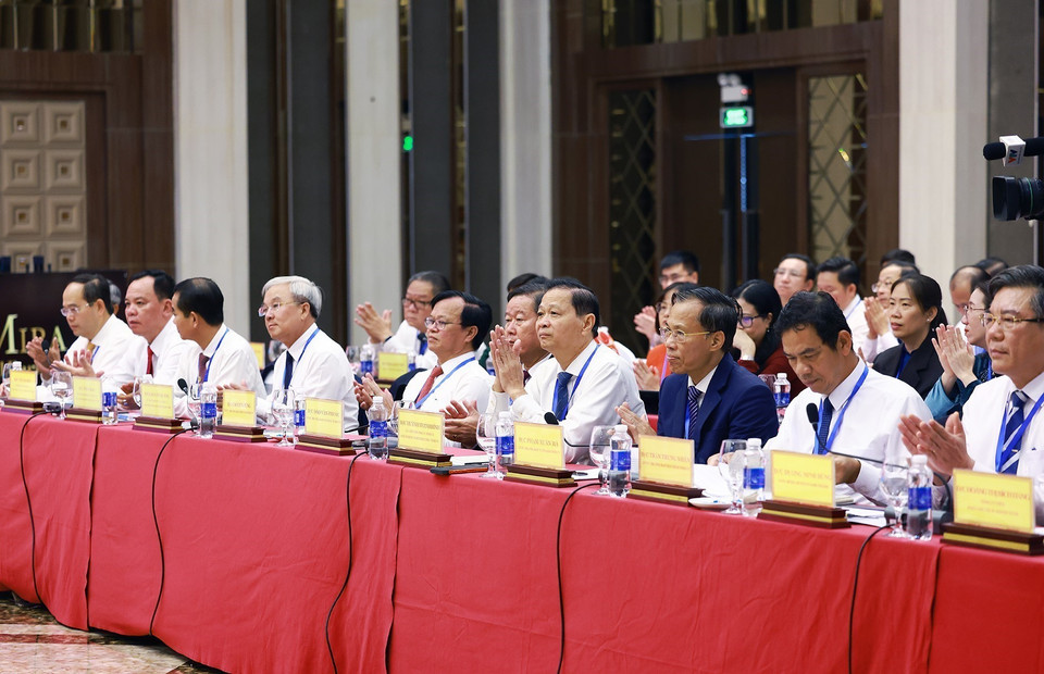 Lãnh đạo tỉnh Đồng Nai và đại biểu tham dự buổi làm việc. (Ảnh: Dương Giang/TTXVN)