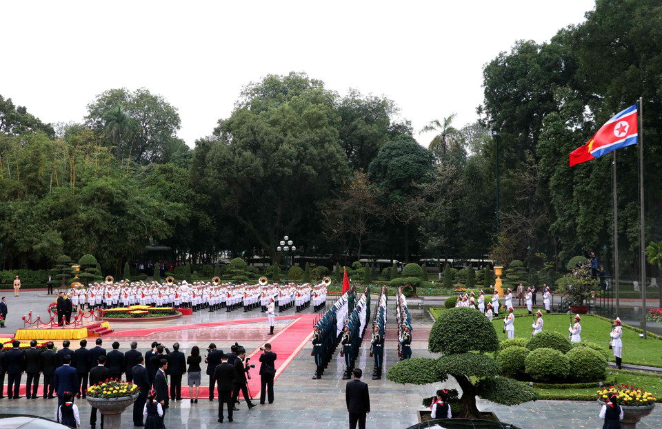 Quang cảnh Lễ đón Chủ tịch Triều Tiên Kim Jong-un. (Ảnh: Văn Điệp/TTXVN)