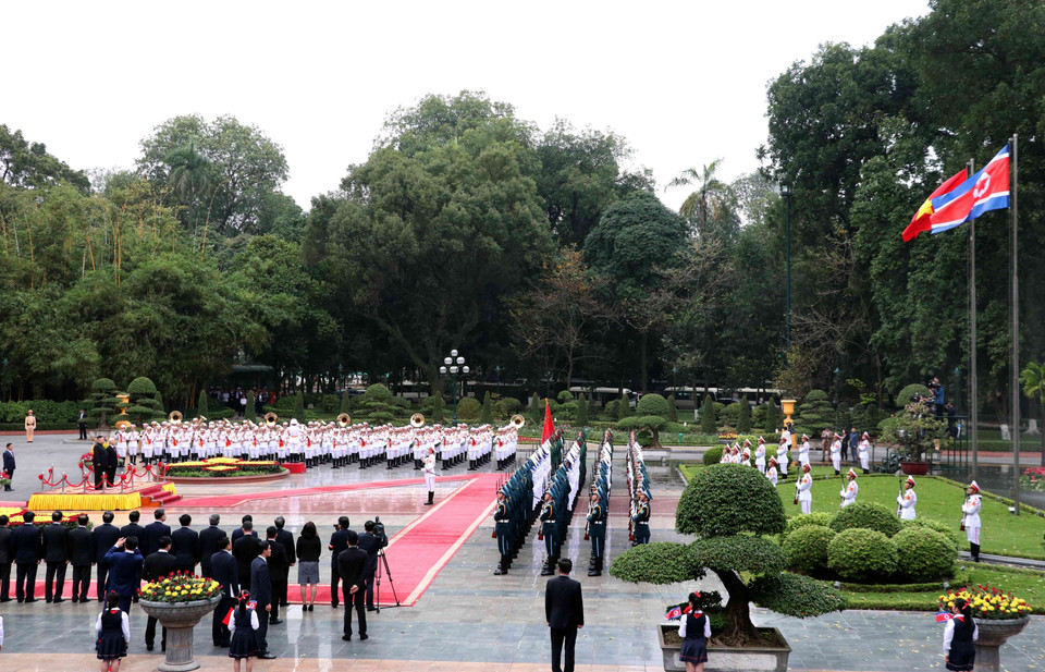 Quang cảnh Lễ đón Chủ tịch Triều Tiên Kim Jong-un. (Ảnh: Văn Điệp/TTXVN)