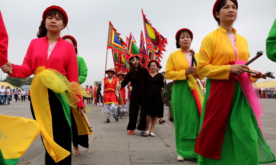 Nhân dân 6 xã, phường, thị trấn vùng ven Khu Di tích lịch sử Quốc gia đặc biệt Đền Hùng (Phú Thọ) rước kiệu về Đền Hùng để tri ân công đức các Vua Hùng và các bậc tiền nhân đã có công dựng nước, tại Lễ giỗ Tổ Hùng Vương năm 2019. (Ảnh: Trung Kiên/TTXVN)