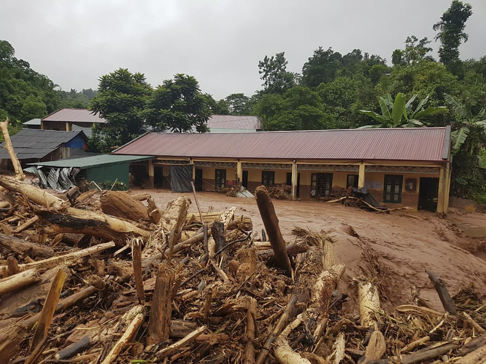  Lũ tại khu nhà nội trú Trường Tiểu học Nậm Nhừ. (Ảnh: Xuân Tư/TTXVN)