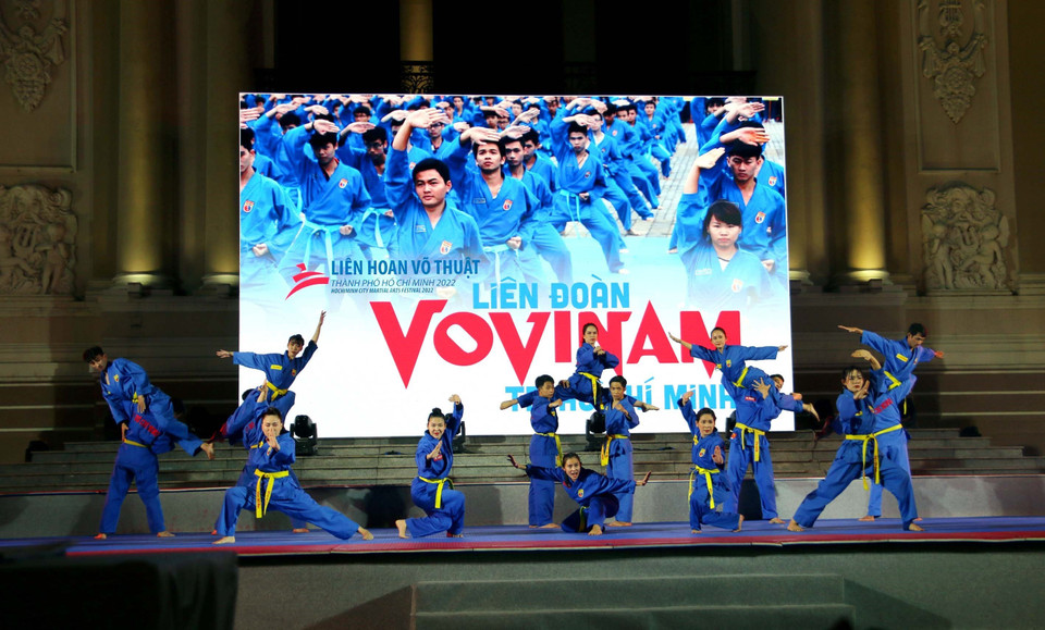 Các võ sinh bộ môn Vovinam tham gia đồng diễn tại Liên hoan võ thuật Thành phố Hồ Chí Minh lần thứ nhất - năm 2022. (Ảnh: Thanh Vũ/TTXVN)