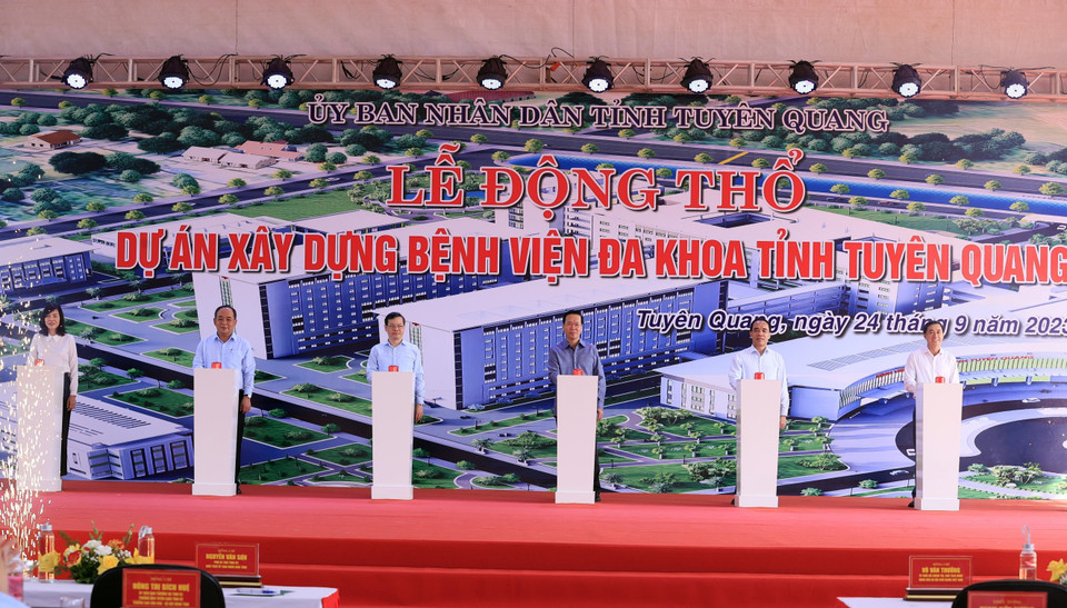 Sáng 24/9, tại tỉnh Tuyên Quang, Chủ tịch nước Võ Văn Thưởng dự Lễ Khởi công Bệnh viện Đa khoa tỉnh Tuyên Quang. (Ảnh: Thống Nhất/TTXVN)