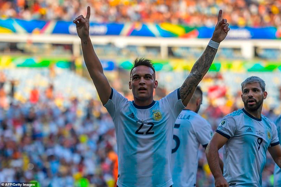 Đội tuyển Argentina đã thẳng tiến bán kết Copa America 2019 sau khi có chiến thắng 2-0 trước đội tuyển Venezuela.