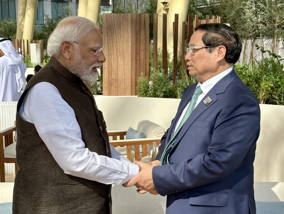 Thủ tướng Phạm Minh Chính gặp Thủ tướng Ấn Độ Narendra Modi. (Ảnh: TTXVN phát)