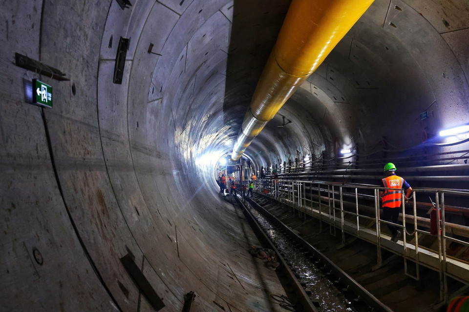 Sau 1 tháng vận hành, robot đào ngầm Tunnel Boring Machine (TBM) đã đào được 150 m tính từ tường vây của nhà ga. (Ảnh: Tuấn Anh/TTXVN)