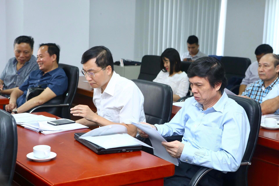 Các thành viên giám khảo thuộc Hội đồng Sơ khảo dự lễ khai mạc. (Ảnh: Minh Quyết/TTXVN)