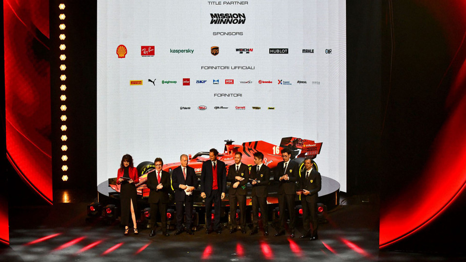 Ban lãnh đạo và hai tay đua của đội đua Ferrari. (Nguồn: formula1.com)