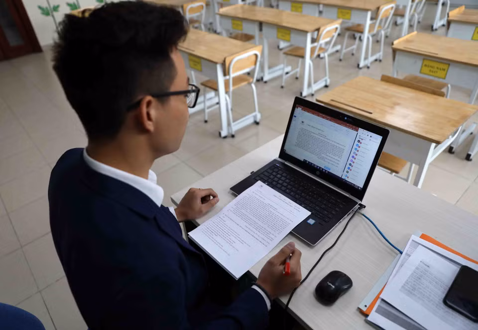 Giáo viên trường Tiểu học Vinschool (Hà Nội) dạy học trực tuyến. (Ảnh: Thanh Tùng/TTXVN)