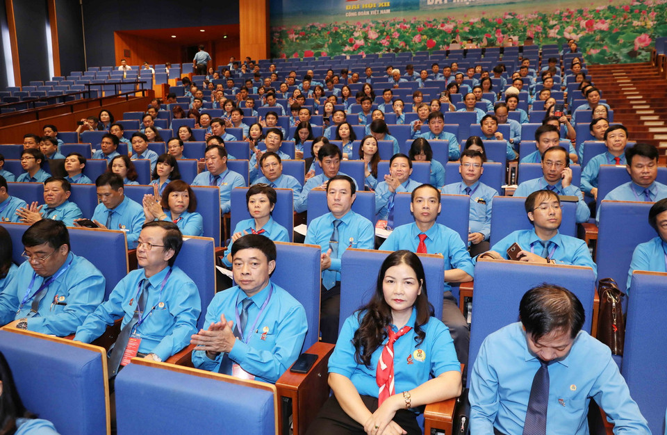 Đại hội diễn ra từ 24-26/9 với sự tham dự của 947 đại biểu, đại diện cho hơn 10 triệu đoàn viên, công nhân viên chức lao động cả nước và 7 đoàn đại biểu quốc tế. (Ảnh: TTXVN)