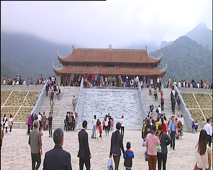 Trước lễ khai hội, tỉnh Bắc Giang và Giáo hội Phật giáo Việt Nam đã khánh thành chùa Hạ. Đây là một trong số các hạng mục nằm trong quần thể các di tích, công trình của khu du lịch tâm linh sinh thái Tây Yên Tử và là một điểm chùa của tổ hợp 4 ngôi chùa kết nối với chùa Đồng trên núi Yên Tử. (Ảnh: PV/Vietnam+)