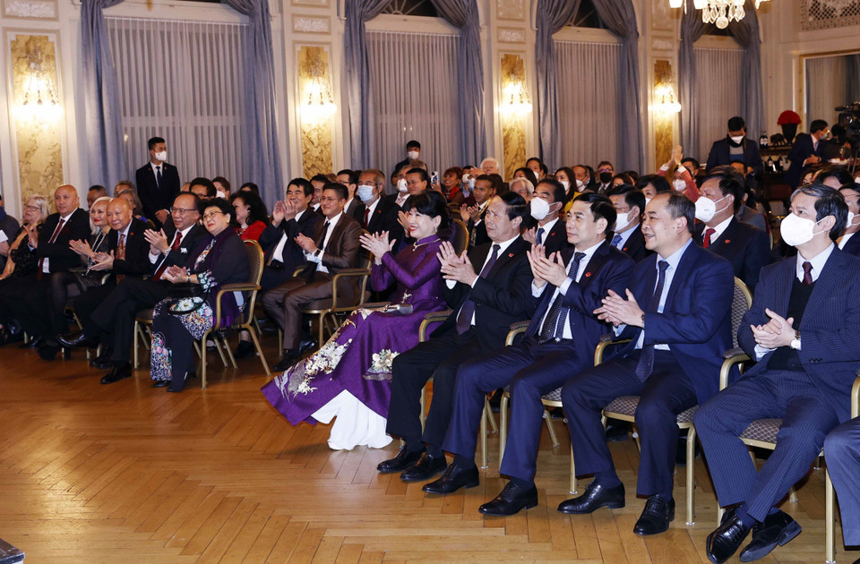 Các thành viên trong đoàn dự buổi gặp gỡ. (Ảnh: Thống Nhất/TTXVN)