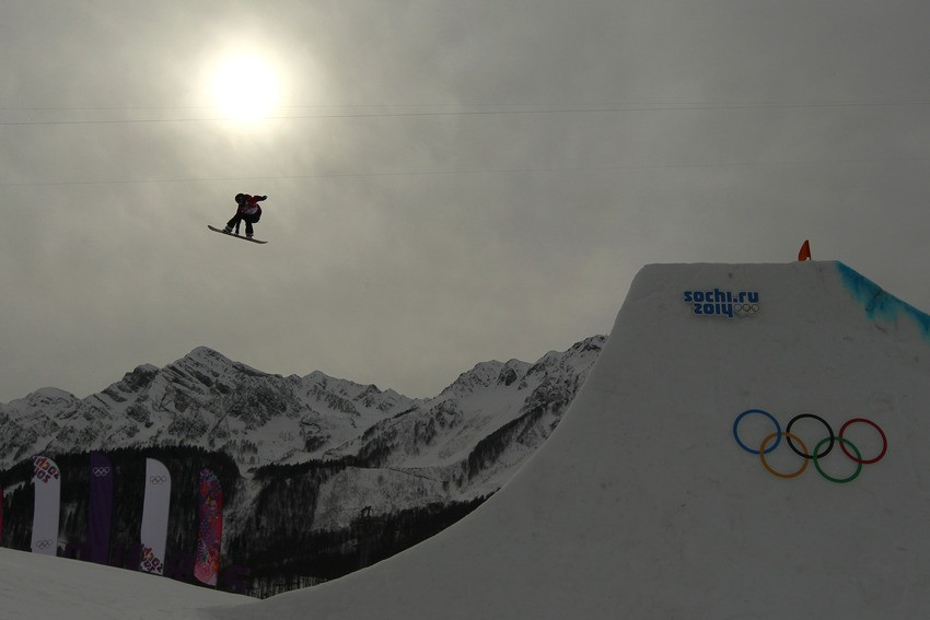 Nữ vận động viên người Canada thực hiện phần thi của mình ở môn trượt tuyết nhảy cầu. (Nguồn: Getty)