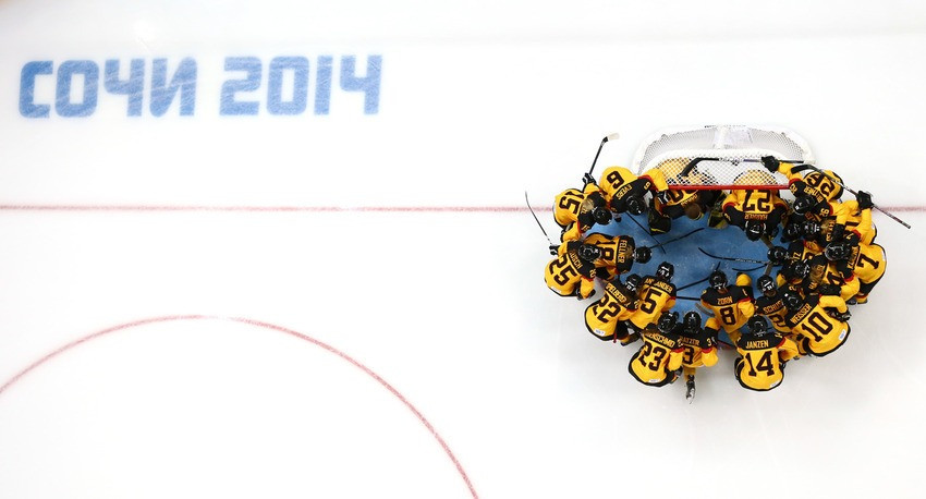 Đội hockey nữ Đức thảo luận trước giờ thi đấu. (Nguồn: Getty)