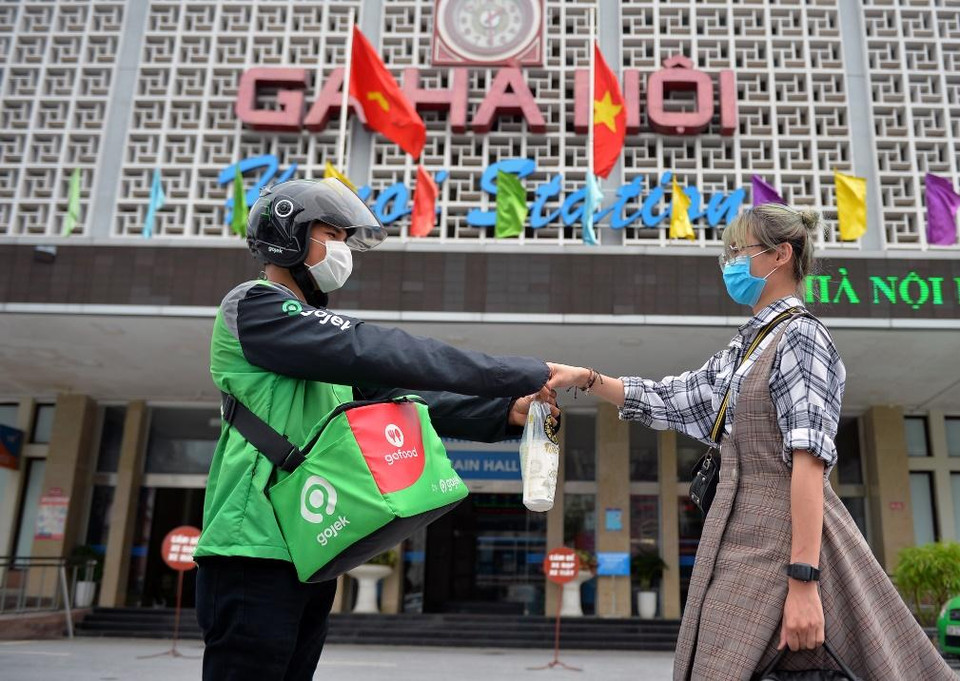 Đã có nhiều khách hàng đánh giá tốt về chất lượng các dịch vụ trong ngày đầu ra mắt, nhất là các mã giảm giá GoFood lên tới 60% từ nay đến ngày 5/9/2020. (Ảnh: PV/Vietnam+)