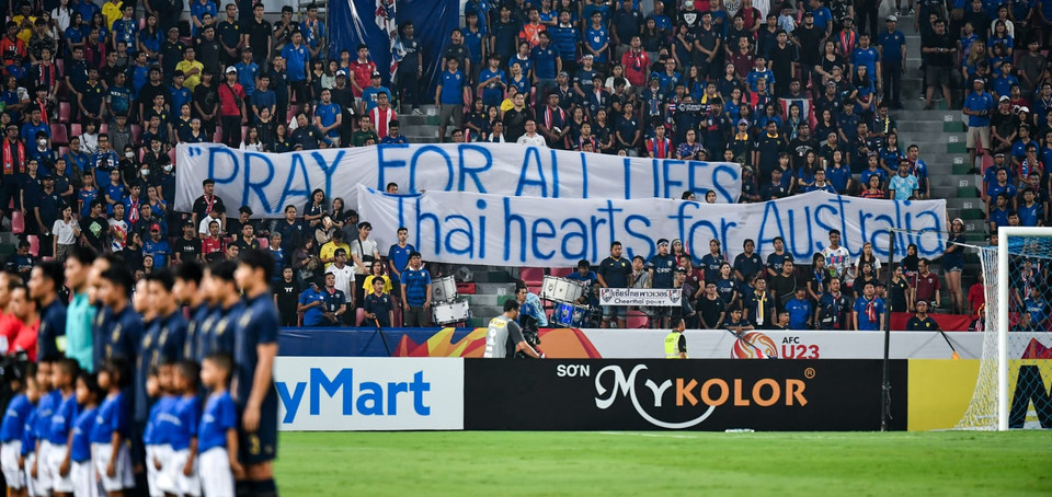 Sau trận thắng U23 Bahrain, rất đông người hâm mộ đến sân để cổ vũ cho U23 Thái Lan và họ hy vọng đội nhà sẽ sớm giành vé đi tiếp. (Nguồn: AFC)
