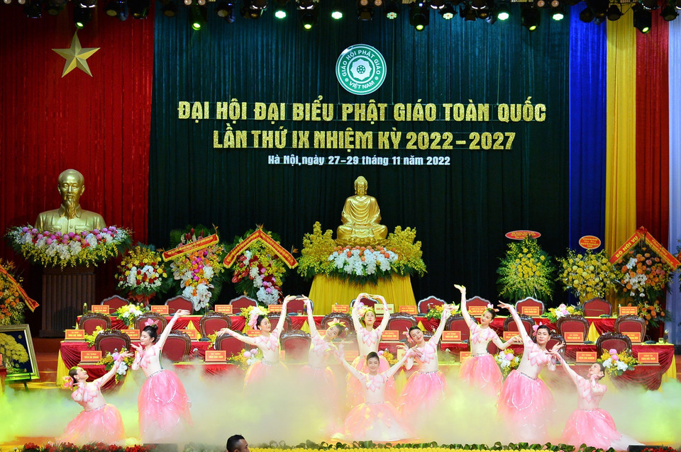 Tiết mục văn nghệ chào mừng đại hội. (Ảnh: Minh Đức/TTXVN)