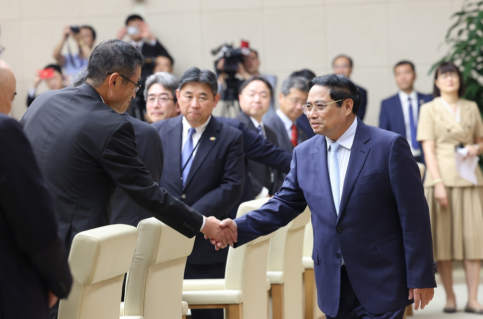 Thủ tướng Phạm Minh Chính tiếp Đoàn đại biểu Ủy ban Kinh tế Nhật-Việt. (Ảnh: Dương Giang/TTXVN)