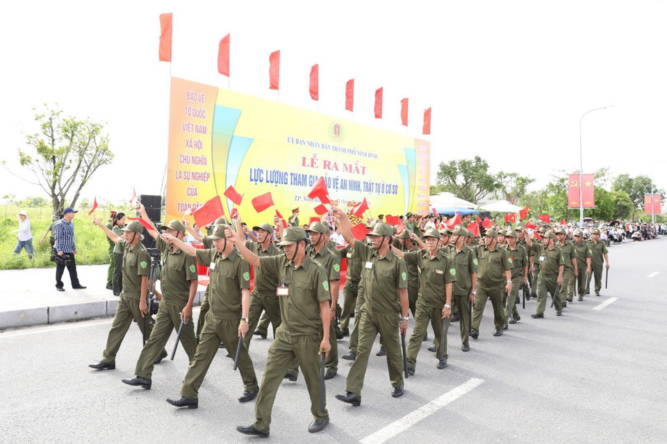 Ninh Bình ra mắt lực lượng tham gia bảo vệ an ninh, trật tự ở cơ sở. (Ảnh: Đức Phương/TTXVN)