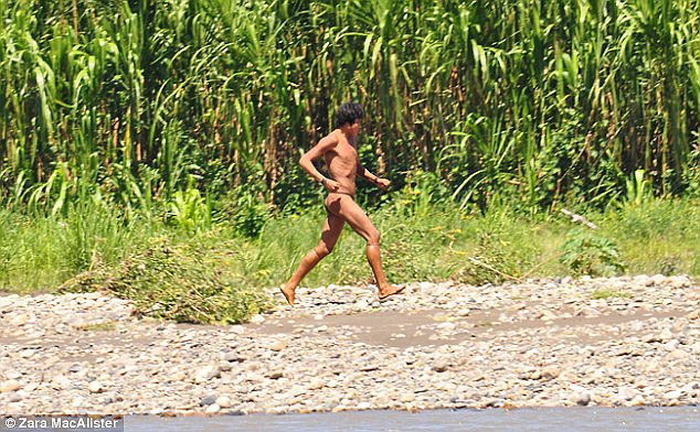 Nhưng việc tiếp xúc với xã hội hiện đại có thể là một thảm họa với họ, vì hệ miễn dịch của họ chưa bao giờ phát triển để chống lại những bệnh tật của thời hiện đại.