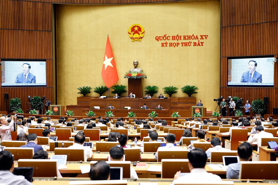 Tiếp tục chương trình Kỳ họp thứ 7, Quốc hội Khóa XV, sáng 6/6/2024, Phó Thủ tướng Chính phủ Trần Hồng Hà trả lời chất vấn, làm rõ các vấn đề đại biểu Quốc hội nêu. (Ảnh: Doãn Tấn/TTXVN)