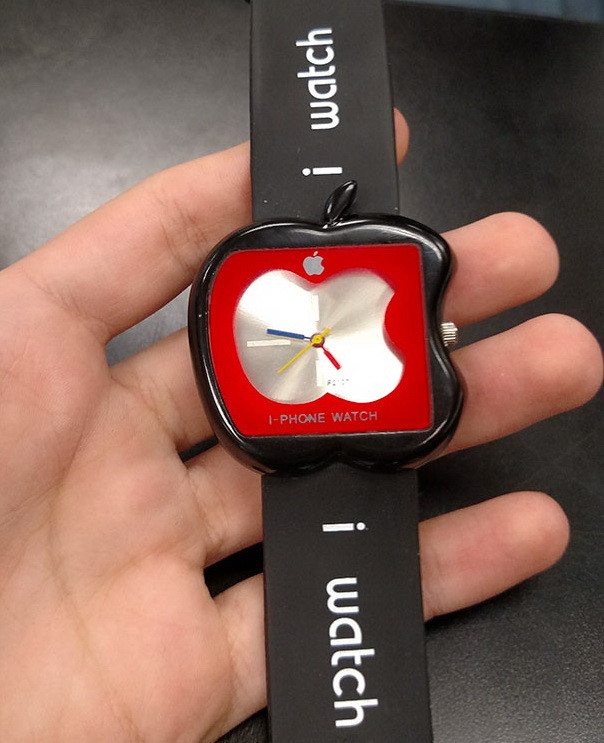 iWatch 'chuẩn không cần chỉnh'. (Nguồn: boredpanda.com)