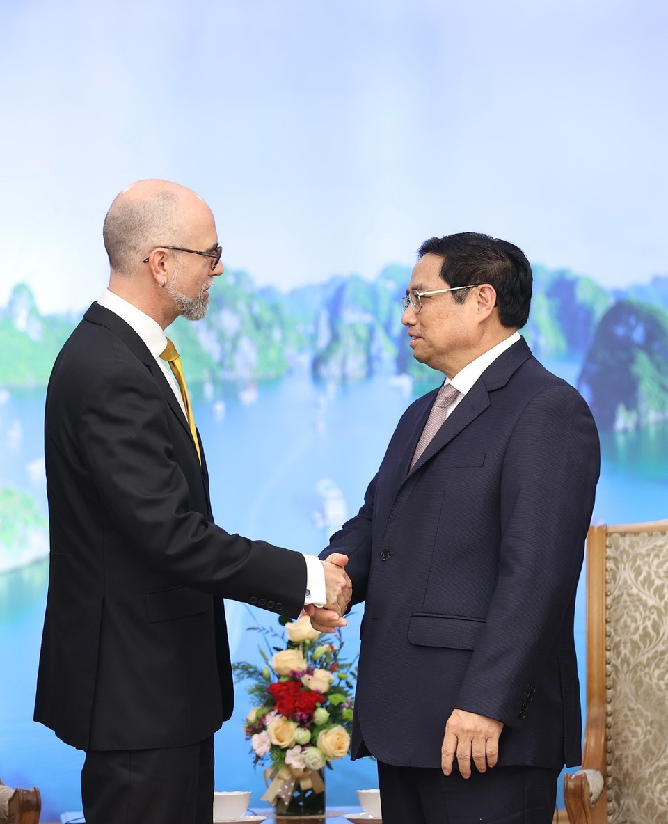 Thủ tướng Phạm Minh Chính tiếp Đại sứ Canada tại Việt Nam Shawn Steil. (Ảnh: Dương Giang/TTXVN)