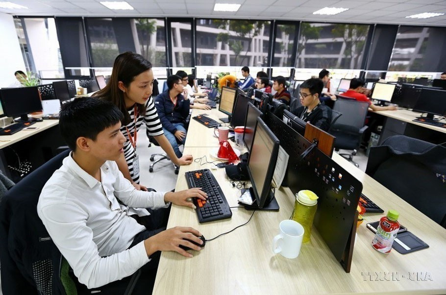 Đơn vị sản xuất phần mềm thuộc làng Phần mềm F-Ville 2, được khánh thành và đưa vào sử dụng tháng 2/2017 (Khu Công nghệ cao Láng-Hòa Lạc). (Ảnh: Minh Quyết/TTXVN_Đơn vị sản xuất phần mềm thuộc làng Phần mềm F-Ville 2, được khánh thành và đưa vào sử dụng tháng 2/2017 (Khu Công nghệ cao Láng-Hòa Lạc). (Ảnh: Minh Quyết/TTXVN)