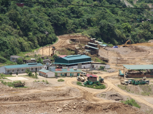 Công trường khai thác quặng ở huyện Nguyên Bình, tỉnh Cao Bằng. (Ảnh: Hùng Võ/Vietnam+)