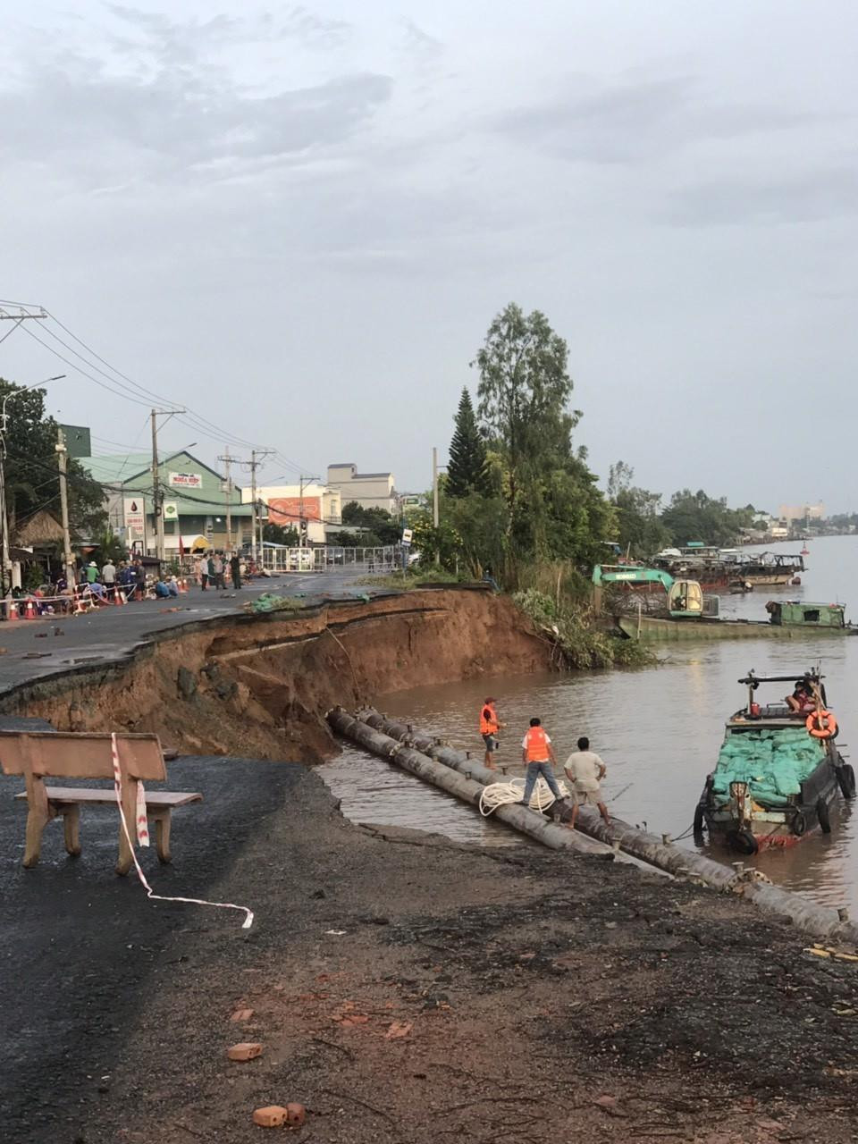Hiện trường vụ sạt lở. (Ảnh: Công Mạo/TTXVN)
