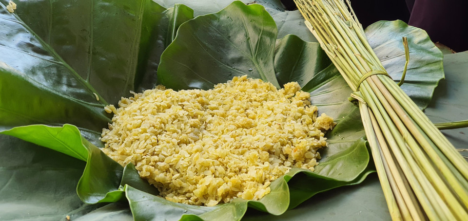 Cốm, món ăn dân dã nhưng thắm đượm hương vị Hà Nội. (Ảnh: Danh Lam/TTXVN)