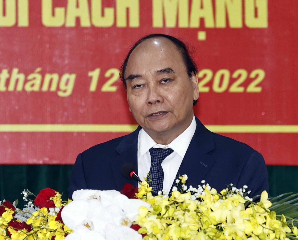 Chủ tịch nước Nguyễn Xuân Phúc phát biểu tại lễ trao quà. (Ảnh: Thống Nhất/TTXVN)