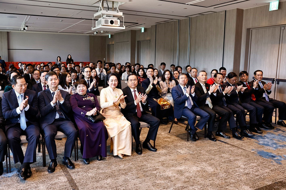 Chủ tịch Quốc hội Trần Thanh Mẫn và Phu nhân dự cuộc gặp. (Ảnh: Doãn Tấn/TTXVN)