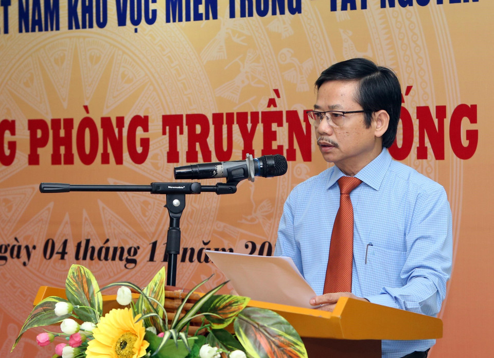 Giám đốc cơ quan TTXVN khu vực miền Trung-Tây Nguyên Ngô Anh Văn phát biểu tại lễ khai trương. (Ảnh: Trần Lê Lâm/TTXVN)