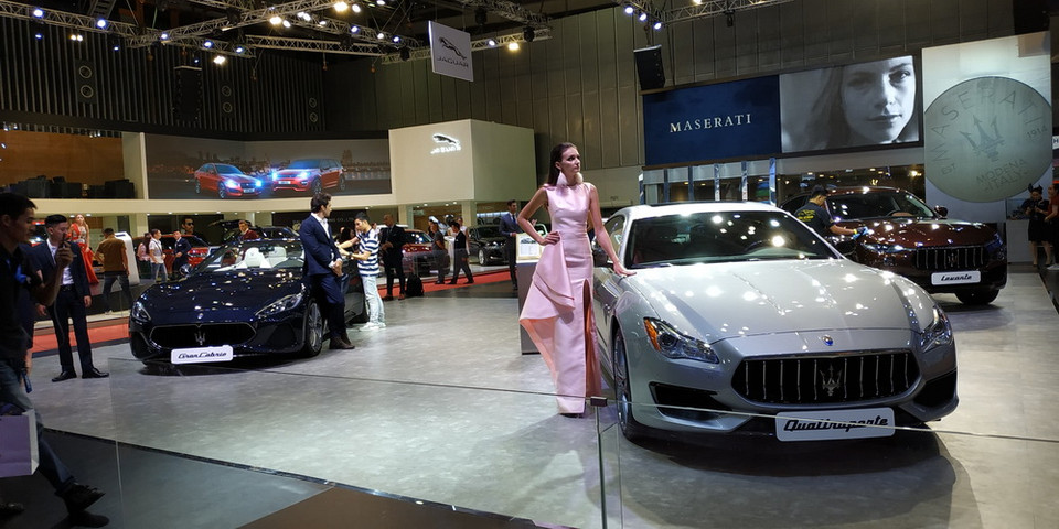 Đây là kết quả từ sự phối hợp tổ chức của Hiệp hội các nhà sản xuất Ôtô Việt Nam (VAMA) và Các nhà nhập khẩu Ôtô chính hãng Việt Nam (VIVA) nhằm mang đến cho khách hàng sự lựa chọn đa dạng với các dòng xe khác nhau. (Ảnh: Trà Giang/Vietnam+)