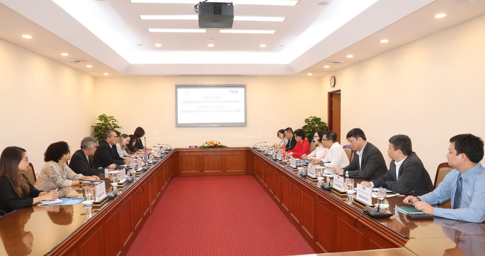 Quang cảnh buổi làm việc. (Ảnh: Phương Hoa/TTXVN)