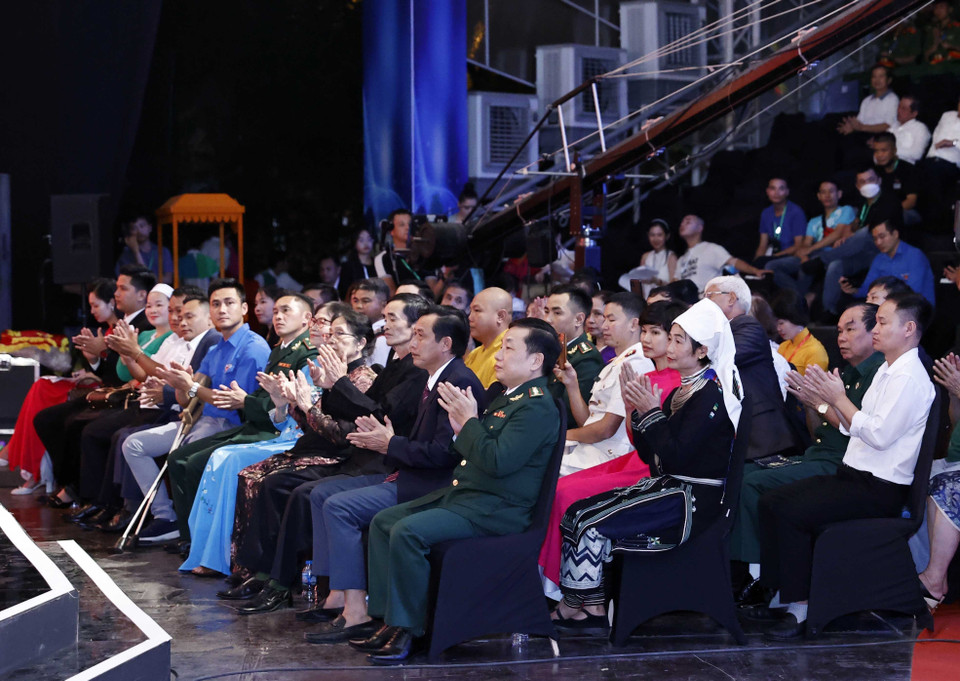 Các đại biểu dự Chương trình “Hồ Chí Minh - Hành trình khát vọng 2022”. (Ảnh: Thống Nhất/TTXVN)