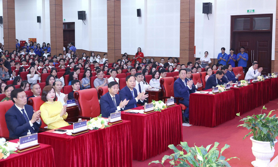 Đại biểu dự Lễ khai giảng. (Ảnh: Phương Hoa/TTXVN)