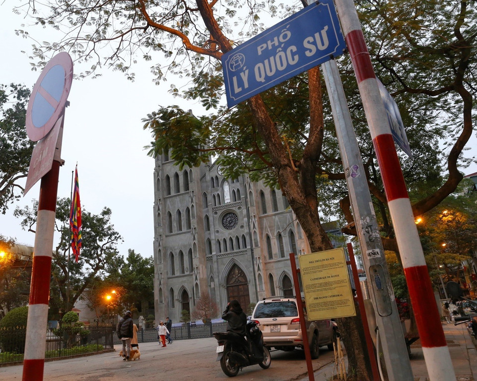 Nhà thờ Lớn Hà Nội với "chiếc áo mới". (Ảnh: Tuấn Đức/TTXVN)