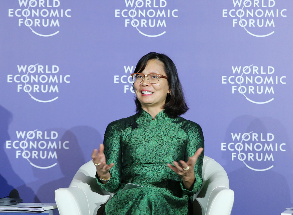 Bà Đinh Thị Quỳnh Vân, Tổng Giám đốc Công ty PwC Việt Nam phát biểu tại Họp báo Tương lai ASEAN - Thời khắc hành động. (Ảnh: Lâm Khánh/TTXVN)