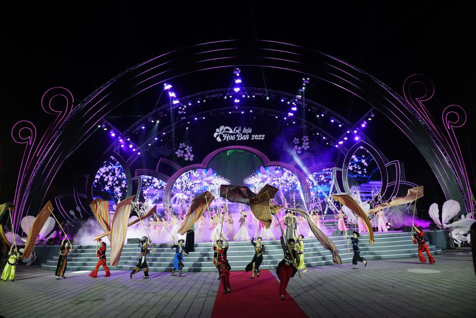 Hình ảnh hoa ban gắn bó mật thiết với đời sống văn hóa, tinh thần của con người nơi đây. (Ảnh: Xuân Tư/TTXVN)