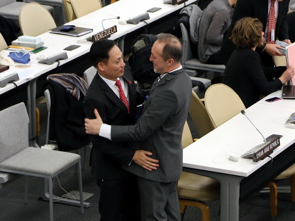 Các nước chúc mừng Việt Nam trúng cử với số phiếu bầu cao nhất. (Ảnh: Lê Dương-Quang Tuyến/Vietnam+)