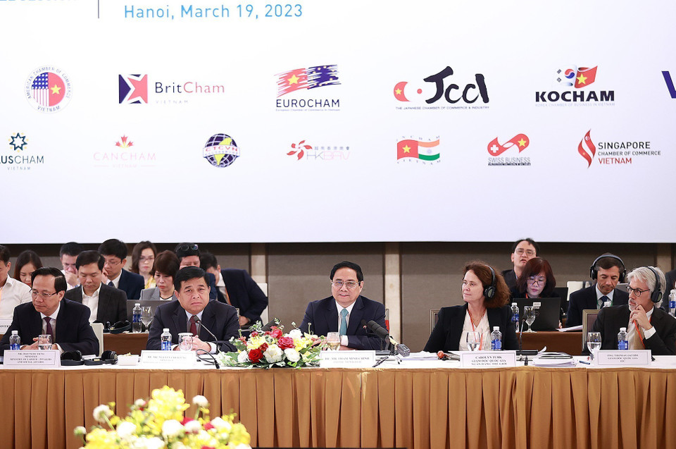 Thủ tướng Phạm Minh Chính phát biểu tại Diễn đàn doanh nghiệp Việt Nam thường niên 2023. (Ảnh: Dương Giang/TTXVN)