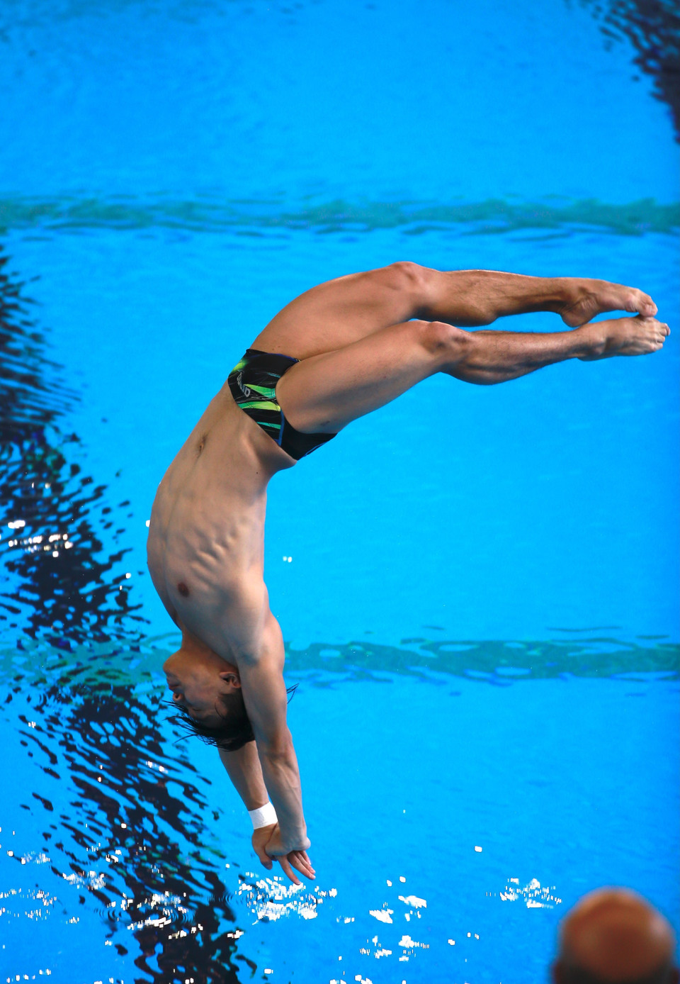 Phần thi đấu của vận động viên Thái Lan Chawanwat Juntaphadawon nội dung Đơn nam cầu mềm 3m. (Ảnh: Trọng Đạt/TTXVN)