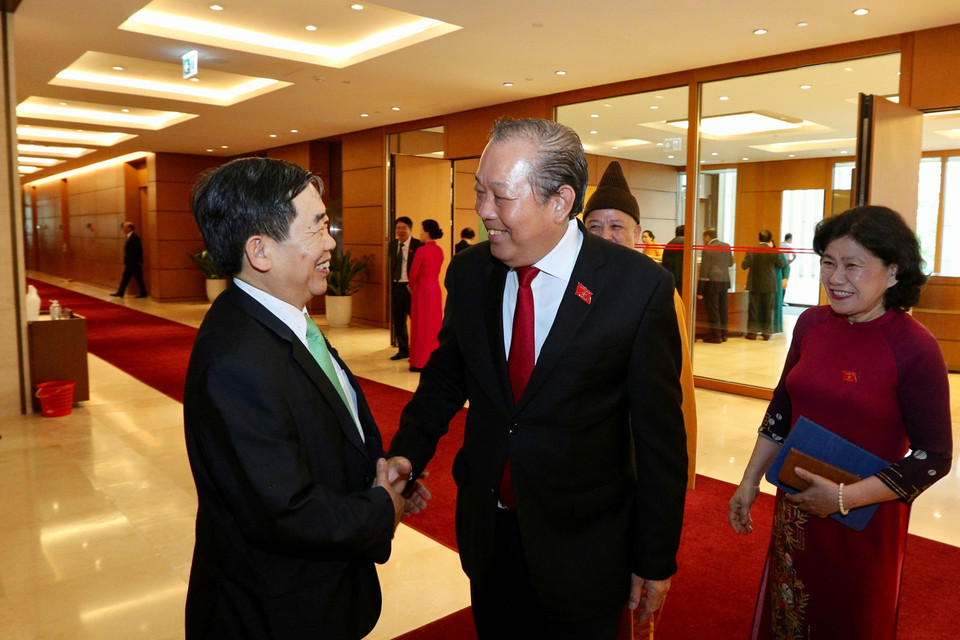 Phó Thủ tướng Thường trực Trương Hòa Bình với các đại biểu dự phiên khai mạc. (Ảnh: Dương Giang/TTXVN)