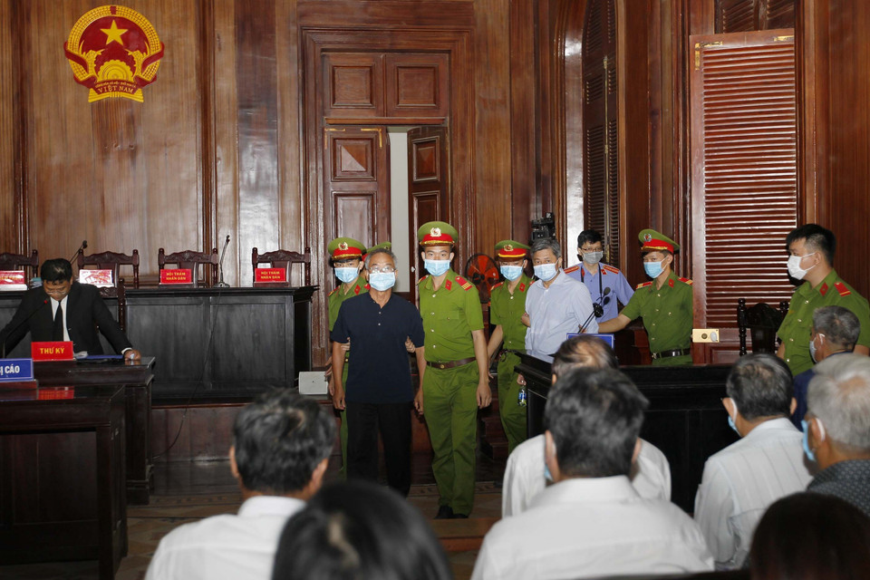  Bị cáo Nguyễn Thành Tài, nguyên Phó Chủ tịch UBND Thành phố Hồ Chí Minh tại phiên tòa ngày 15/3. (Ảnh: Thanh Vũ/TTXVN)