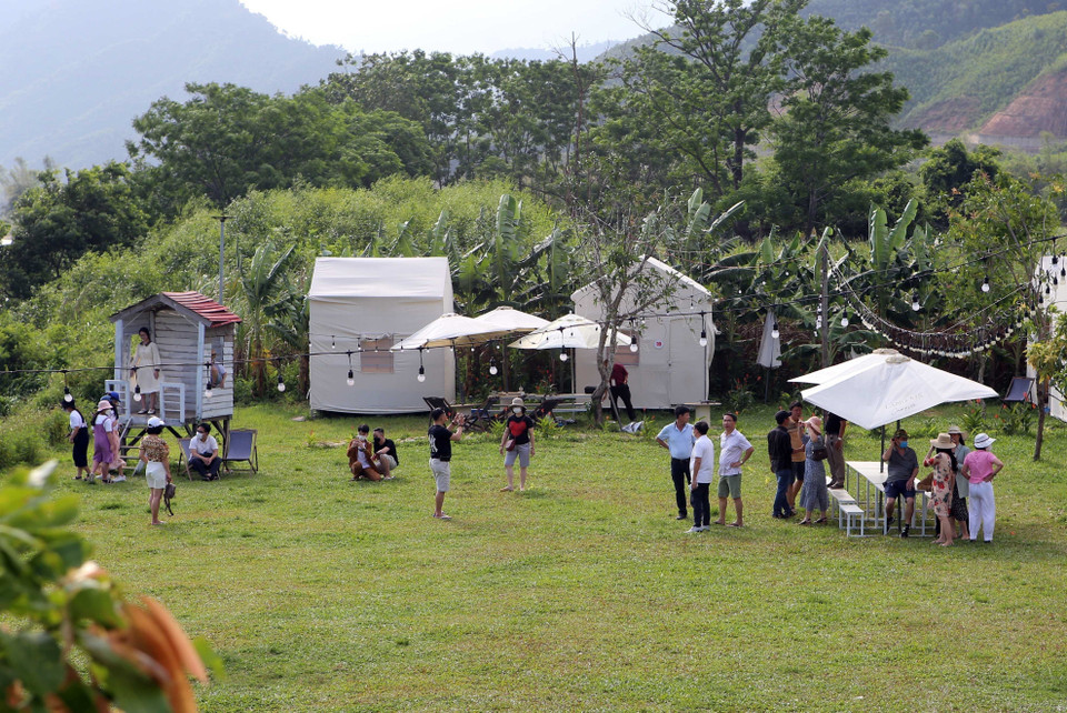 Khu du lịch sinh thái ở xã Hòa Bắc, huyện Hòa Vang, Đà Nẵng, thu hút đông đảo du khách. (Ảnh: Trần Lê Lâm/TTXVN)